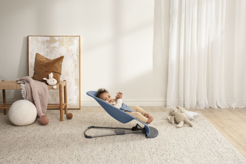 BABYBJORN - leżaczek BLISS WOVEN - Niebieski melanż BABYBJORN - leżaczek BLISS WOVEN - Niebieski melanż