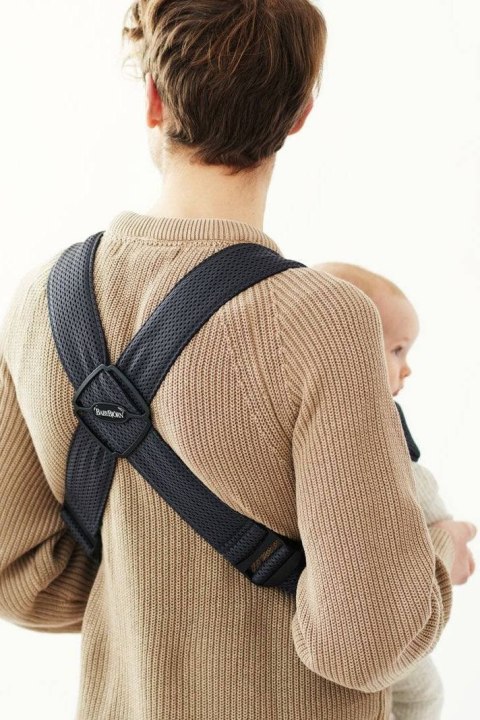 BABYBJORN MINI 3D Mesh - nosidełko, Ciemny Niebieski BABYBJORN MINI 3D Mesh - nosidełko, Ciemny Niebieski