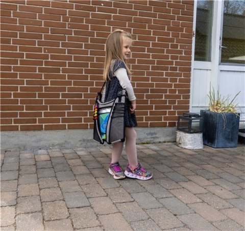 Baby Dan - Stolik podróżny do zabawy dla dzieci