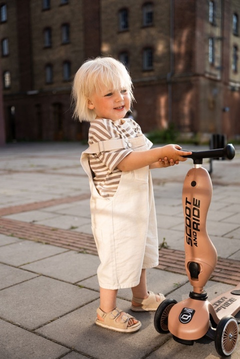 SCOOTANDRIDE Highwaykick 1 Push and Go 2w1 Jeździk i hulajnoga z rączką do prowadzenia 1-5 lat Mocha