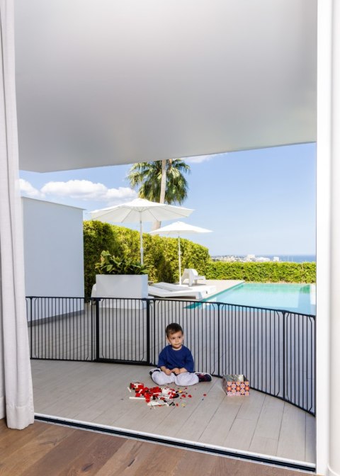 BabyDan - Kojec Carl Pentagon, czarny