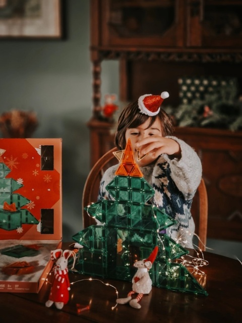 Cleverclixx - Klocki magnetyczne - Kalendarz adwentowy 37 el.