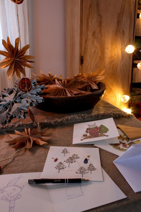 KARTKA ŚWIĄTECZNA LAS DZIECI HI LITTLE