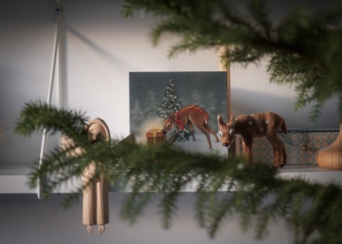 SARENKA Z PREZENTEM ŚWIĄTECZNYM - KARTKA OKOLICZNOŚCIOWA HI LITTLE