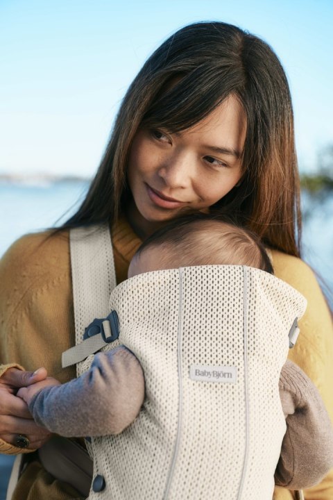BABYBJÖRN Mini 3D Mesh - nosidełko, cream/kremowe