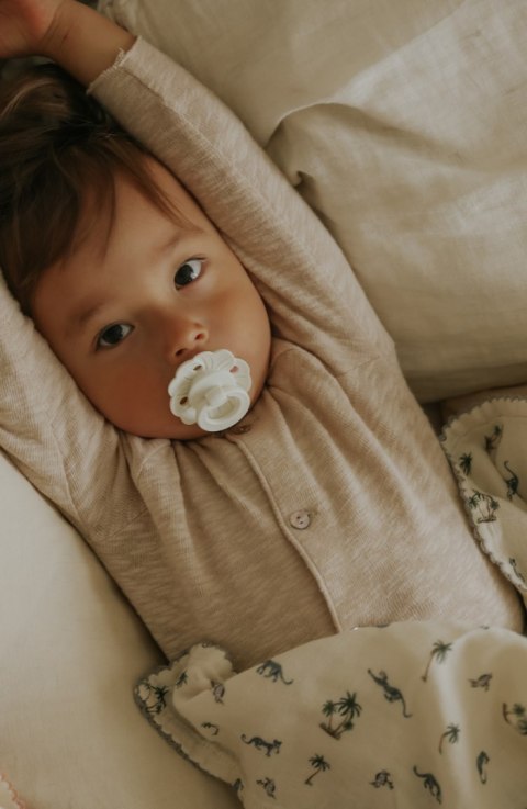 Elodie Details - smoczek lateksowy Binky Bloom - 3 m+, valinna white