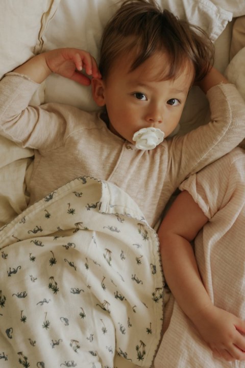 Elodie Details - smoczek lateksowy Binky Bloom - 3 m+, valinna white