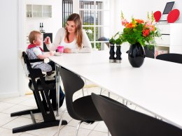 BabyDan - krzesełko do karmienia DanChair + tacka DanTray ZESTAW, czarny