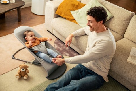 BABYBJORN - leżaczek BALANCE SOFT WOVEN/JERSEY Tri Fabric, Ciemny Szary + zabawka do leżaczka - Googly Eyes
