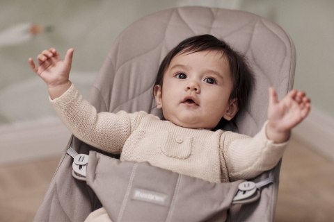 BABYBJORN - leżaczek BLISS MESH - Szary Beż