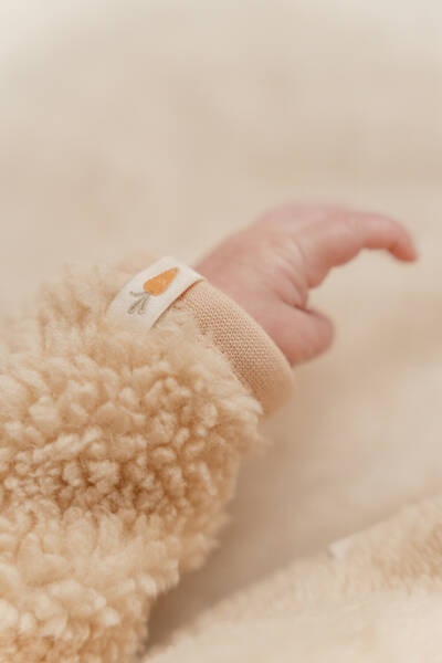 Little Dutch Zapinana bluza z kapturem Teddy - Baby Bunny Sand 92
