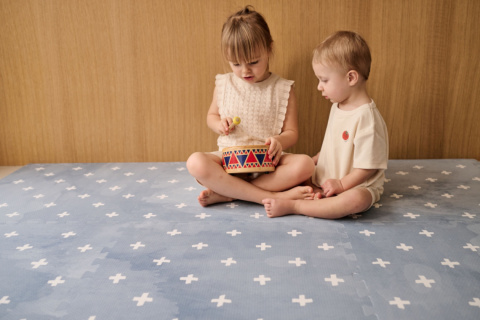 MATA PIANKOWA PUZZLE | CROSS AZURE