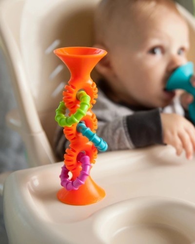 Fat Brain Toy Bobo Przyssawki Grzechotka Pomarańczowa. PipSquigz Loops.