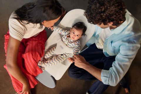 BABYBJORN - leżaczek BEGIN MESH, kremowy