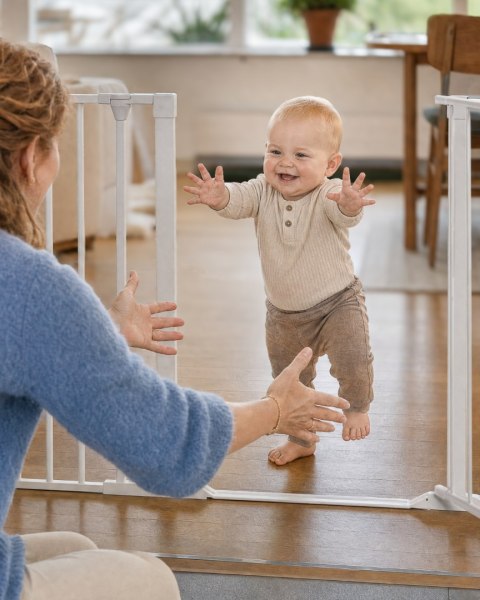 BabyDan - bramka ochronna Flex StepFree M, biała
