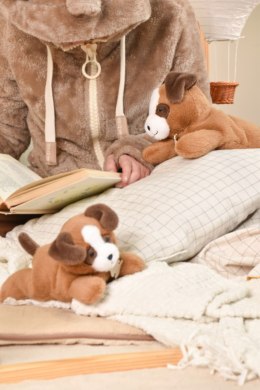 DOUDOU - obciążeniowy pluszowy pies Les P'tits Relax, Histoire d'Ours, 30 cm, brązowy
