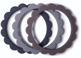 Zestaw silikonowych gryzaków bransoletka Flower Dove Gray / Steel / Stone, Mushie